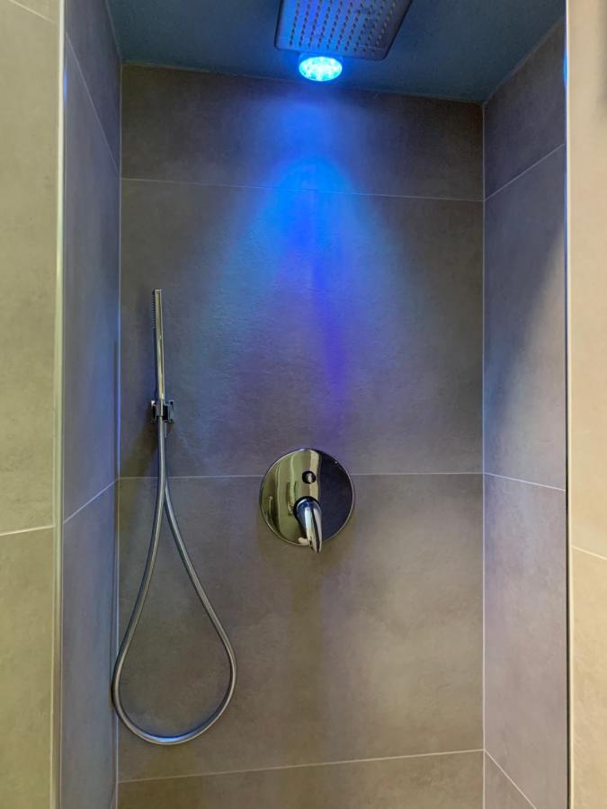 Valle Fiorita 42 - Lake View Studio Gardone Riviera Luaran gambar
